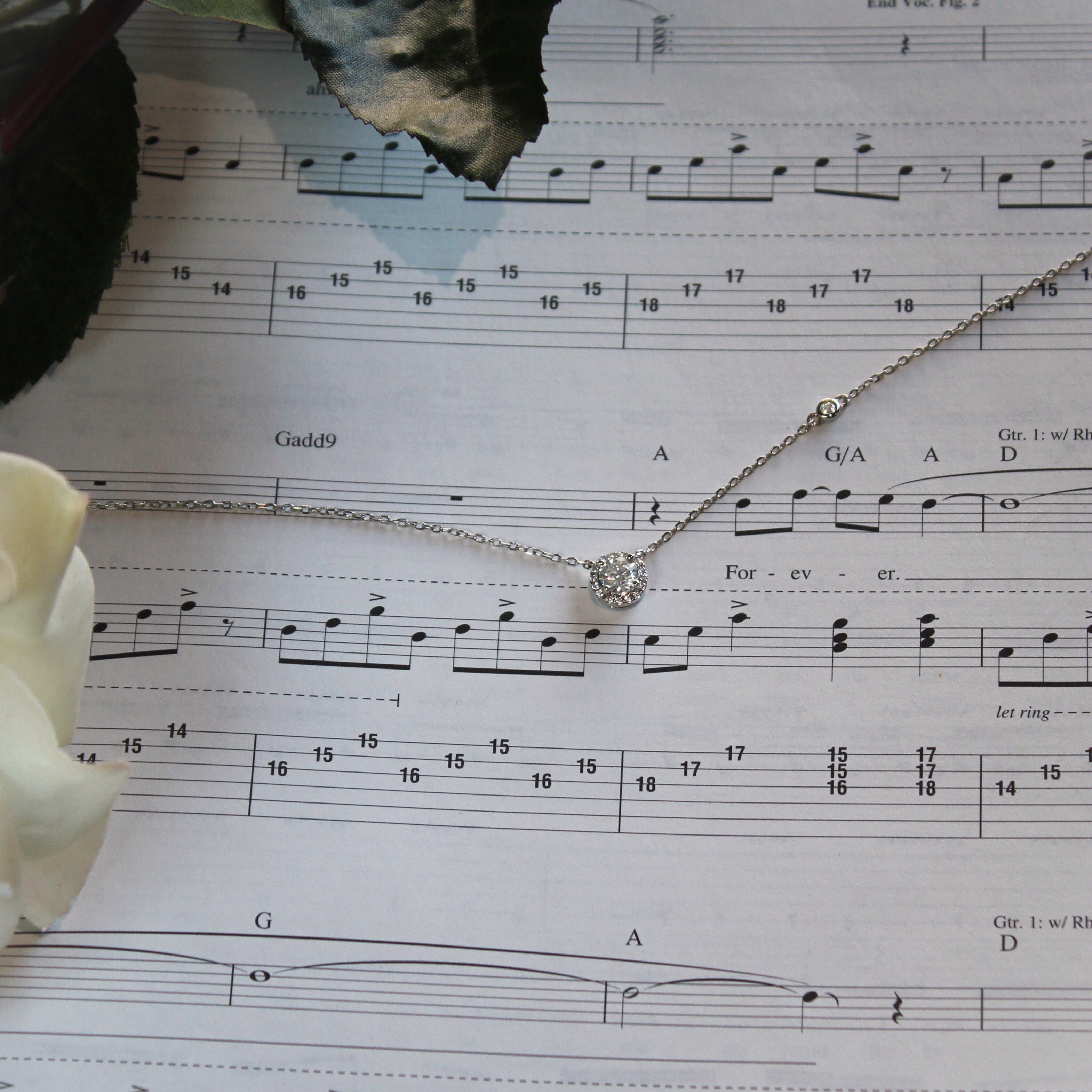 Be Mine | Moissanite Halo Necklace