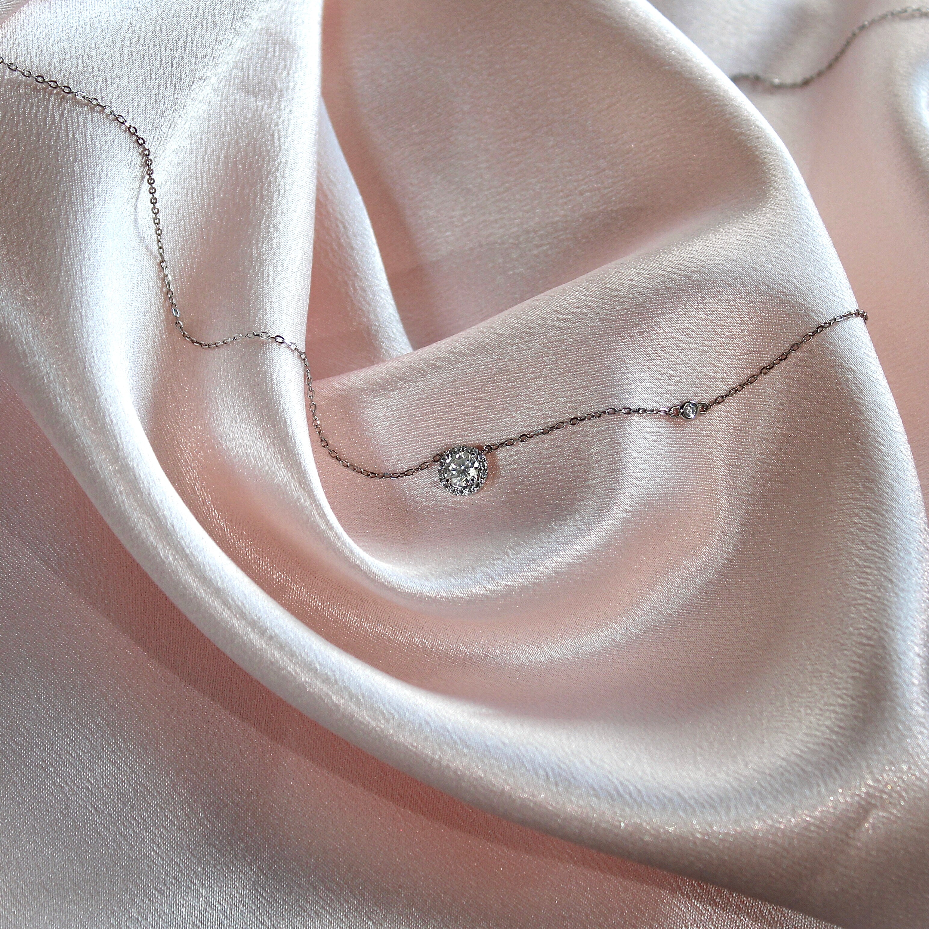 Be Mine | Moissanite Halo Necklace