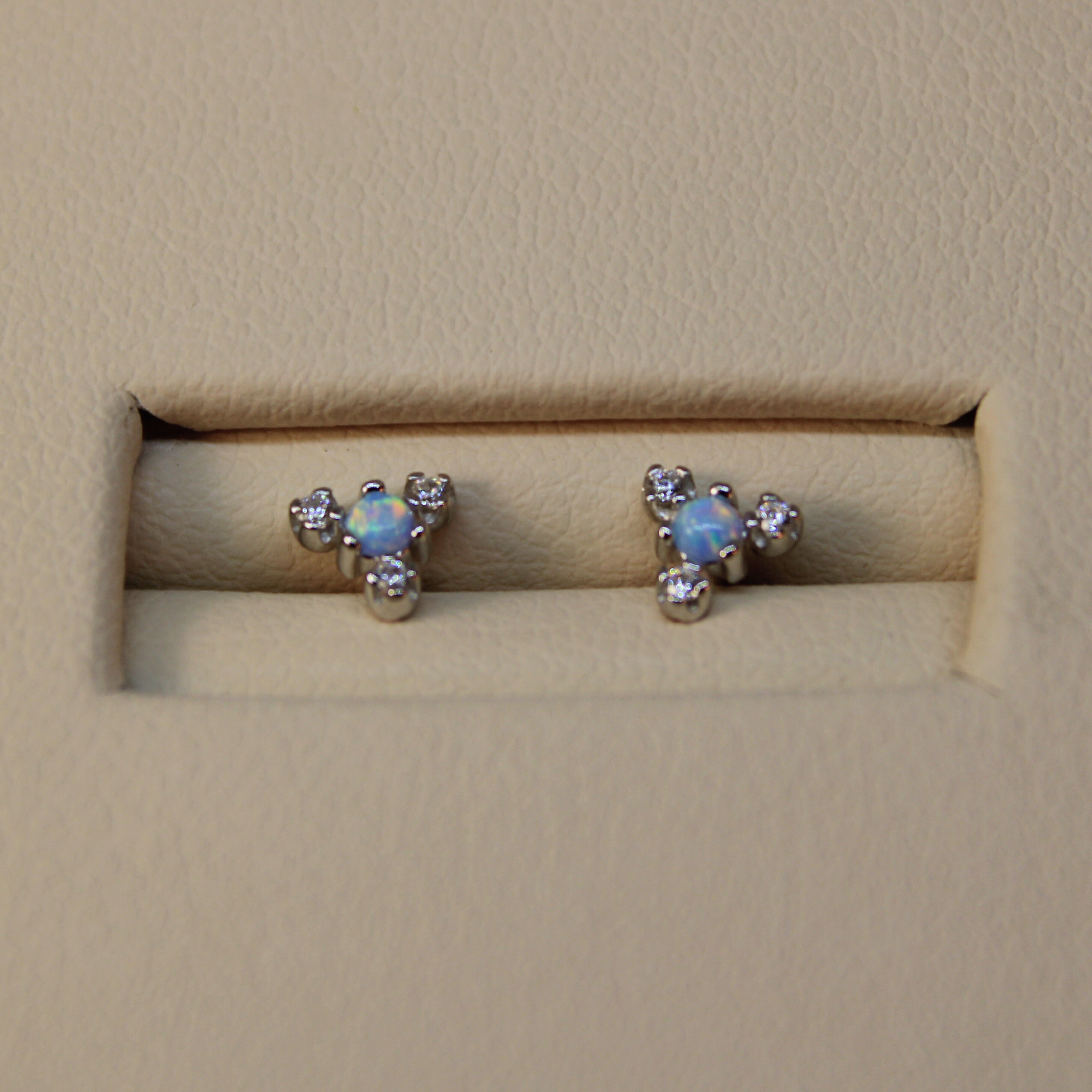 Elara Studs